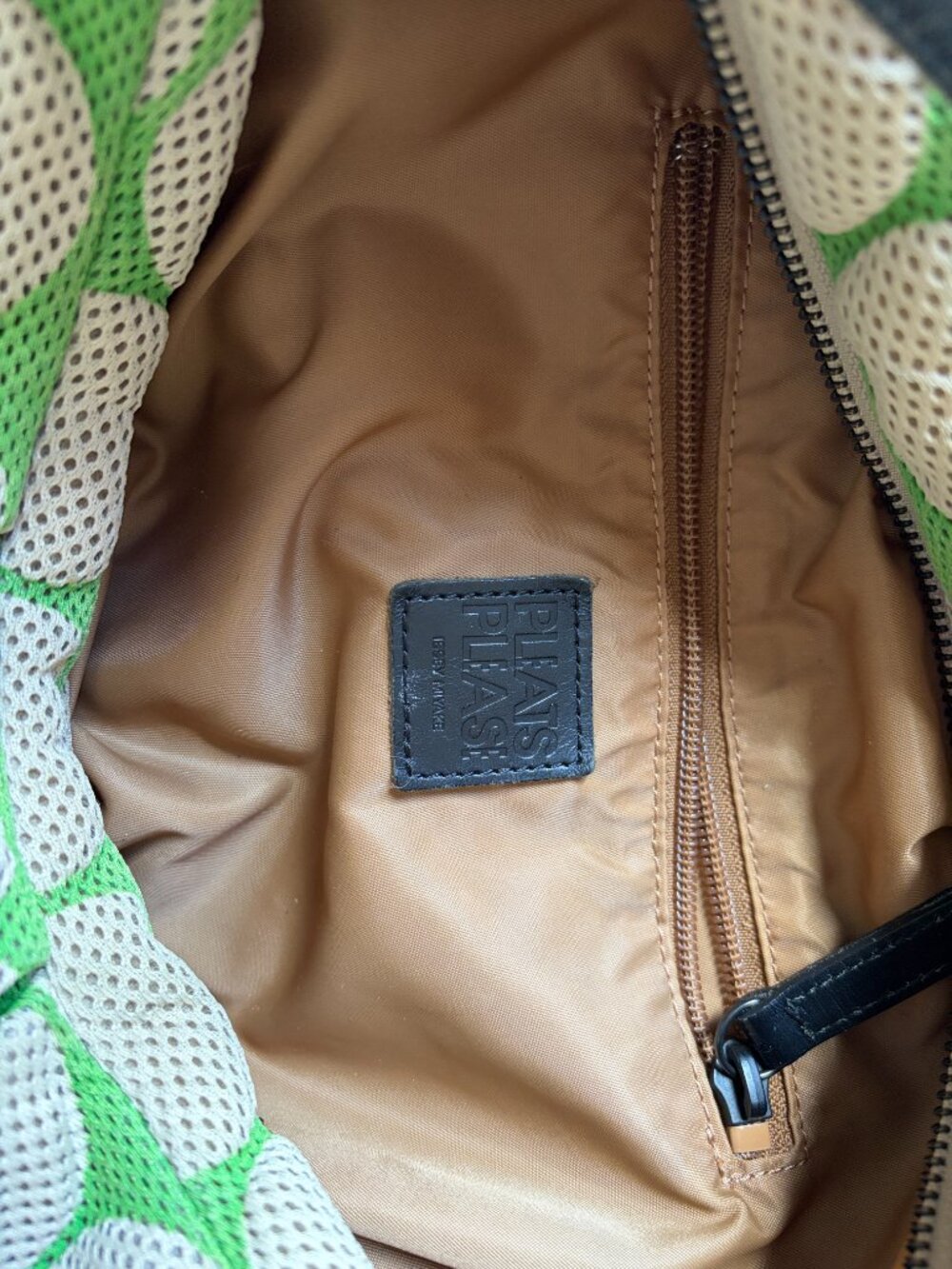 Pleats Please Issey Miyake Hobo Bag - Picture 7 of 8